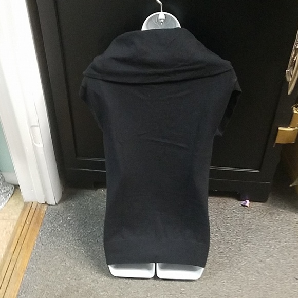 Theory Vest Sweater - Picture 4 of 8